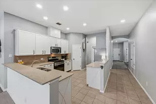 10521 Bradshaw Dr, Fort Worth, TX 76108 - Photo 11