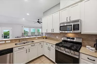 10521 Bradshaw Drive, Fort Worth, TX 76108 - Photo 9