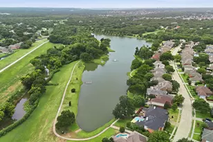 1454 Meadowood Village Dr, Fort Worth, TX 76120 - Photo 35