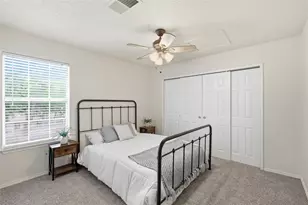 1454 Meadowood Village Dr, Fort Worth, TX 76120 - Photo 17