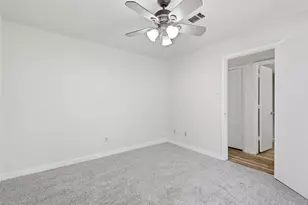 1454 Meadowood Village Dr, Fort Worth, TX 76120 - Photo 23