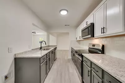 3715 Maxwell Court, Arlington, TX 76015 - Photo 11
