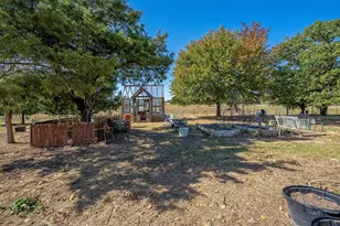 1696 Co Rd 222, Gainesville, TX 76240 - Photo 23