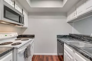 2643 Via Ventura Cir, Carrollton, TX 75006 - Photo 13