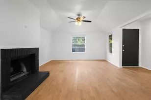 2806 Spring Valley Dr, Bedford, TX 76021 - Photo 5