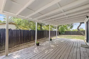 1024 Mountview Dr, Carrollton, TX 75006 - Photo 23