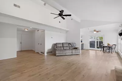 1024 Mountview Drive, Carrollton, TX 75006 - Photo 5