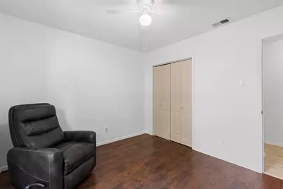 1024 Mountview Drive, Carrollton, TX 75006 - Photo 17