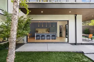 423 W Colorado Blvd, Dallas, TX 75208 - Photo 15