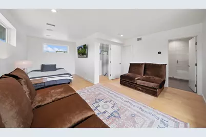 423 W Colorado Boulevard, Dallas, TX 75208 - Photo 33
