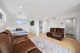 423 W Colorado Blvd, Dallas, TX 75208 - Photo 33