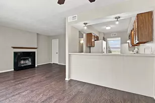 1725 E Grauwyler Rd, Irving, TX 75061 - Photo 9