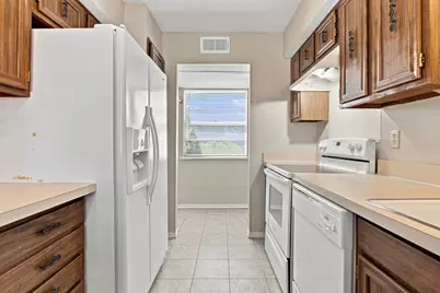 1725 E Grauwyler Road #138, Irving, TX 75061 - Photo 11