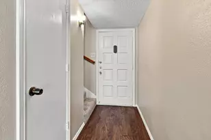 1725 E Grauwyler Rd, Irving, TX 75061 - Photo 19