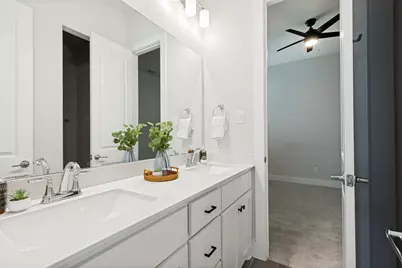 8117 Radnor Road, Dallas, TX 75231 - Photo 23