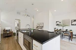 8117 Radnor Rd, Dallas, TX 75231 - Photo 11