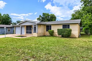 1405 Oak Grove Rd, Fort Worth, TX 76134 - Photo 3