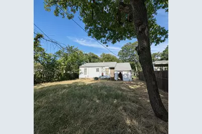 3018 Oakwood Street, Haltom City, TX 76117 - Photo 25