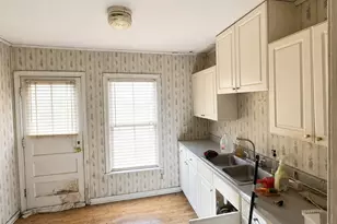 3018 Oakwood St, Haltom City, TX 76117 - Photo 9