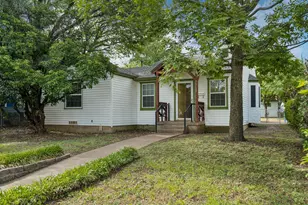 2218 Mountain Lake Rd, Dallas, TX 75224 - Photo 3