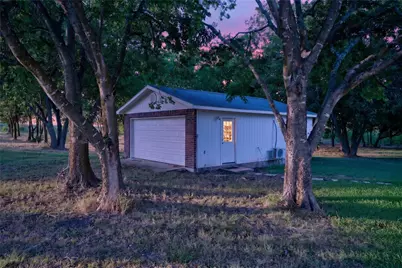 135 Kirkpatrick Road, Ennis, TX 75119 - Photo 37