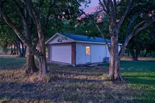135 Kirkpatrick Rd, Ennis, TX 75119 - Photo 37