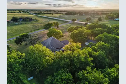 135 Kirkpatrick Road, Ennis, TX 75119 - Photo 3