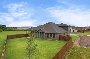 552 Holiday Ave, Waxahachie, TX 75165 - Photo 39
