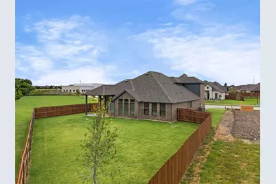 552 Holiday Avenue, Waxahachie, TX 75165 - Photo 39