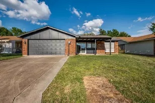 1910 Rambling Ridge Ln, Carrollton, TX 75007 - Photo 25