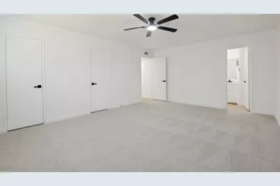 1910 Rambling Ridge Lane, Carrollton, TX 75007 - Photo 17