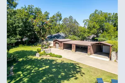 306 Prairie Avenue, Cleburne, TX 76033 - Photo 37