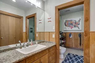 306 Prairie Ave, Cleburne, TX 76033 - Photo 27