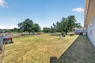 223 Julian Lane, Poolville, TX 76487 - Photo 37