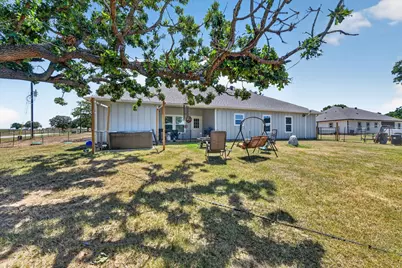 223 Julian Lane, Poolville, TX 76487 - Photo 35