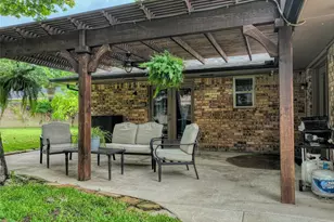 105 Santa Fe Cir, Waxahachie, TX 75165 - Photo 5