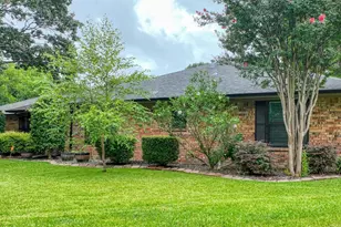 105 Santa Fe Cir, Waxahachie, TX 75165 - Photo 5