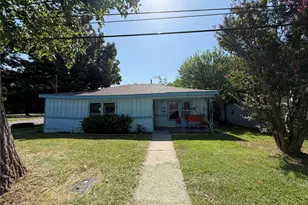 616 White St, Whitesboro, TX 76273 - Photo 3