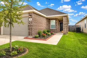 421 Sussex Dr, Everman, TX 76140 - Photo 1