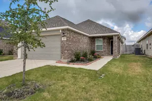 421 Sussex Dr, Everman, TX 76140 - Photo 1
