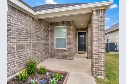 421 Sussex Drive, Everman, TX 76140 - Photo 3