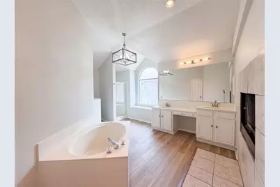 6878 Genevieve Drive, Fort Worth, TX 76137 - Photo 27