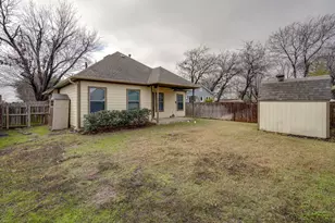 617 E Worth St, Grapevine, TX 76051 - Photo 19