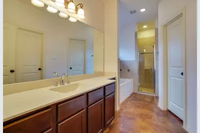 617 E Worth Street, Grapevine, TX 76051 - Photo 15