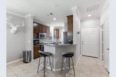 676 S Charles Street, Lewisville, TX 75057 - Photo 11