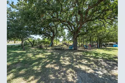 353 R and R Drive, Springtown, TX 76082 - Photo 9