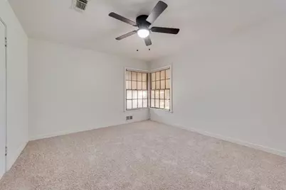 1233 Marion Avenue, Fort Worth, TX 76104 - Photo 5