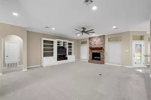100 Laurel Oaks Ln, Crawford, TX 76638 - Photo 9