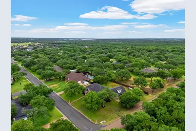 100 Laurel Oaks Lane, Crawford, TX 76638 - Photo 37