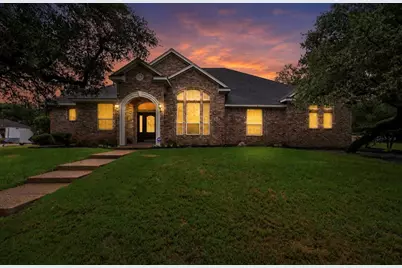 100 Laurel Oaks Lane, Crawford, TX 76638 - Photo 1